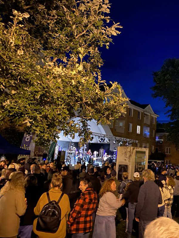 RuePrincipale-Apropos-S3-GalleriePhoto-Spectacle